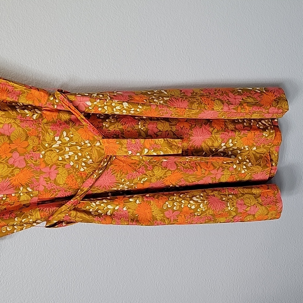 Vintage, orange floral dress, size medium - Picture 3 of 5